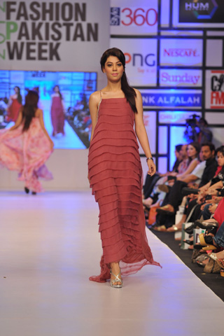 Ayesha & Somaiya at Fashion Pakistan Week 2012 Day 2