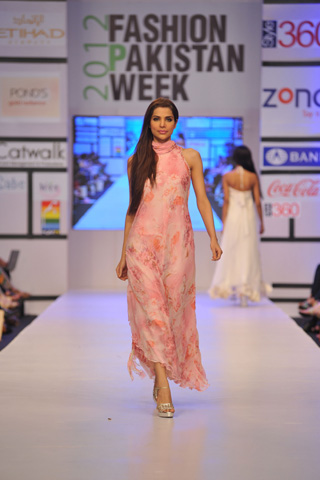 Ayesha & Somaiya at Fashion Pakistan Week 2012 Day 2