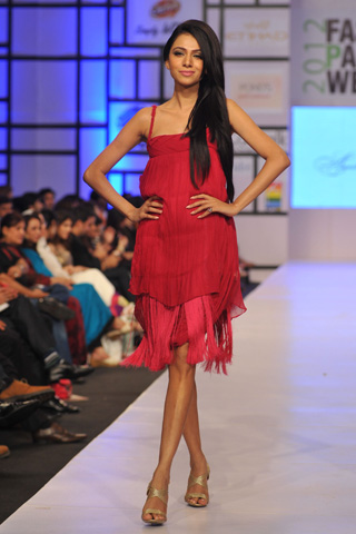 Ayesha & Somaiya at Fashion Pakistan Week 2012 Day 2