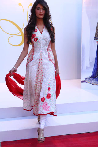 Crescent Summer Lawn Fashion Show 2012 in Karachi