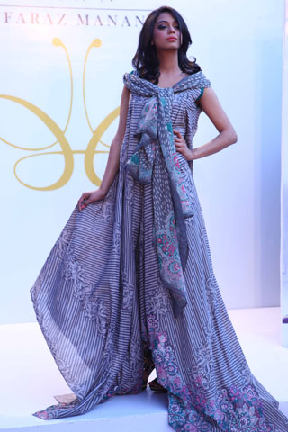 Crescent Summer Lawn Fashion Show 2012 in Karachi