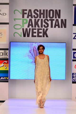 Deepak Perwani at Fashion Pakistan Week 2012 Day 4