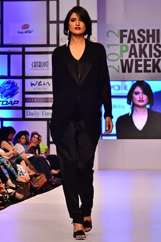 Maheen Khan at Fashion Pakistan Week Day 1