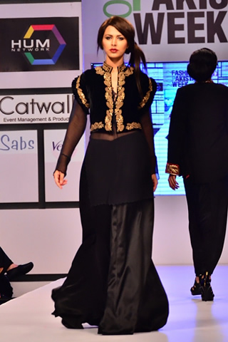 Maheen Khan at Fashion Pakistan Week Day 1