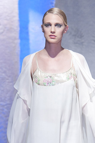 Maheen Khan at Pakistan Fashion Week London 2012
