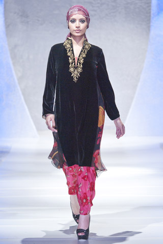 Maheen Khan at Pakistan Fashion Week London 2012 Day 2