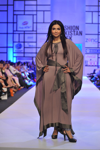 Nomi Ansari at Fashion Pakistan Week 2012 Day 3