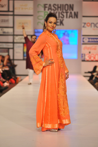 Nomi Ansari at Fashion Pakistan Week 2012 Day 3