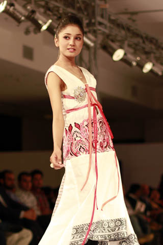 Sadia Designer Lawn Collection at Islamabad Fashion Week