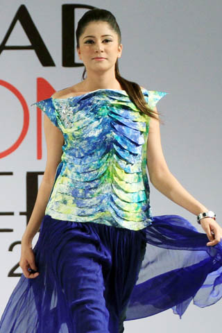 Sadia Designer Lawn Collection at Islamabad Fashion Week