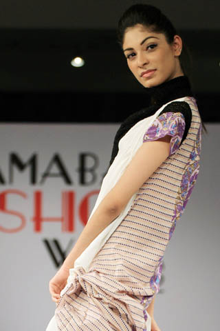 Sadia Designer Lawn Collection at Islamabad Fashion Week
