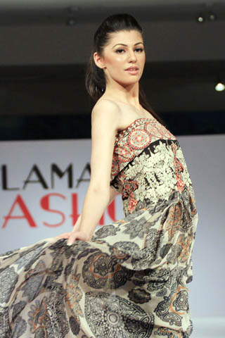 Sadia Designer Lawn Collection at Islamabad Fashion Week