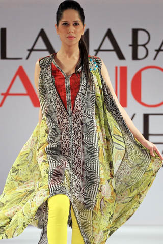 Sadia Designer Lawn Collection at Islamabad Fashion Week