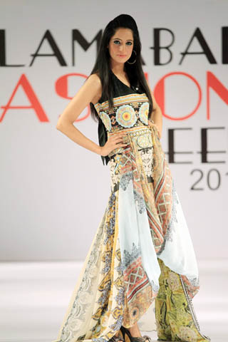 Sadia Designer Lawn Collection at Islamabad Fashion Week A/W 2012, IFW 2012