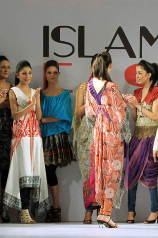 Sadia Designer Lawn Collection at Islamabad Fashion Week A/W 2012