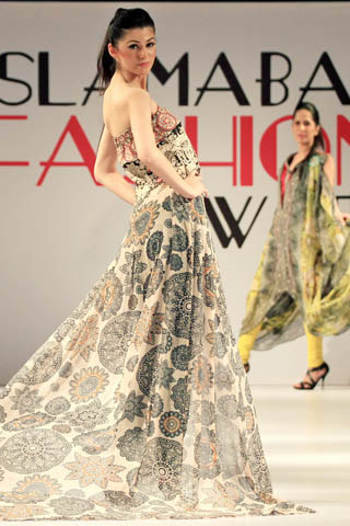 Sadia Designer Lawn Collection at Islamabad Fashion Week A/W 2012