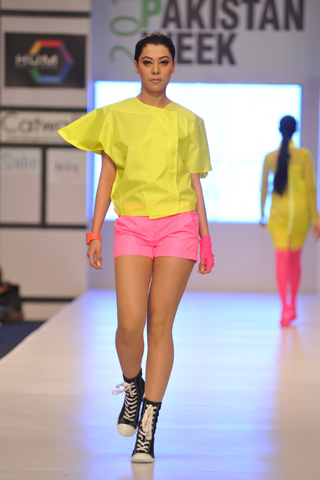 Sanam Chaudhri at Fashion Pakistan Week 2012 Day 1