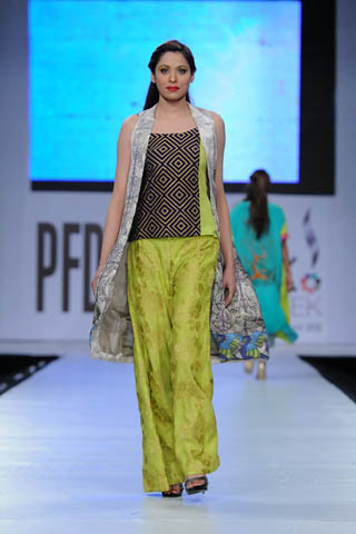 Sania Maskatiya at PFDC Sunsilk Fashion Week 2012 Day 4