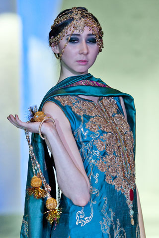 Sara Rohale Asghar at Pakistan Fashion Week London 2012