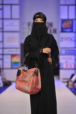 Tapu Javeri at Fashion Pakistan Week 2012 Day 4