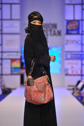 Tapu Javeri at Fashion Pakistan Week 2012 Day 4
