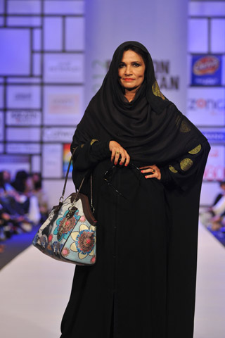 Tapu Javeri at Fashion Pakistan Week 2012 Day 4