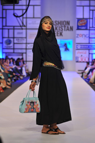 Tapu Javeri at Fashion Pakistan Week 2012 Day 4