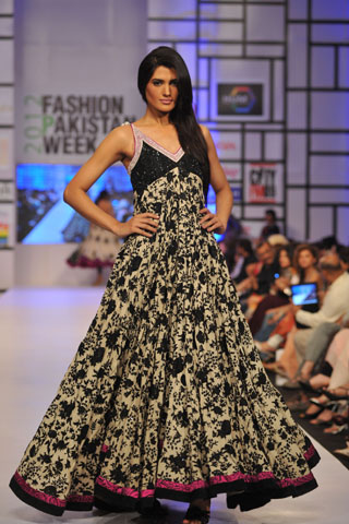 Umar Sayeed at Fashion Pakistan Week 2012 Day 2, Fashion Pakistan Week 2012