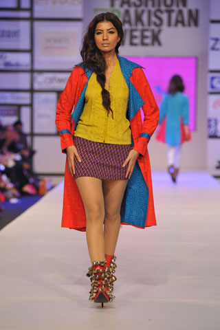 Warda Saleem at Fashion Pakistan Week 2012 Day 3