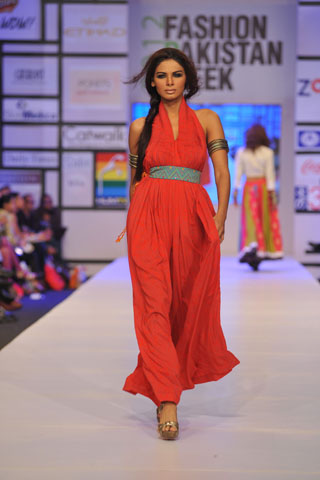 Warda Saleem at Fashion Pakistan Week 2012 Day 3