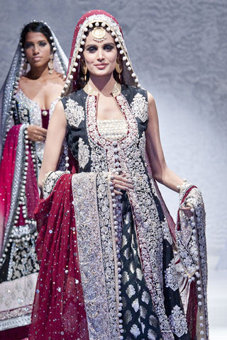 Zainab Sajid at Pakistan Fashion Week London 2012