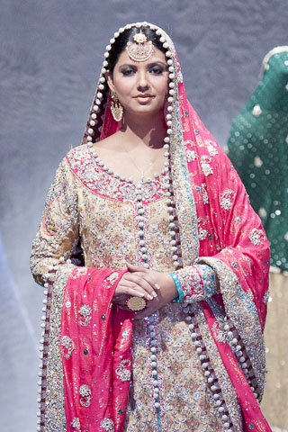 Zainab Sajid at Pakistan Fashion Week London 2012