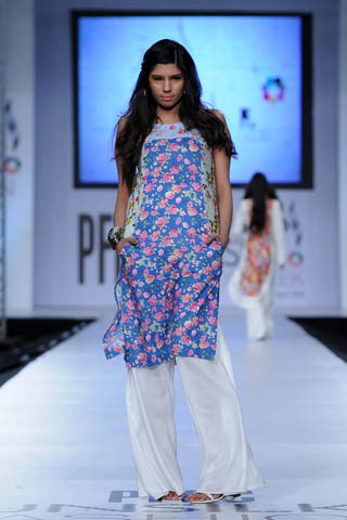 Zara Shahjahan at PFDC Sunsilk Fashion Week 2012 Day 4