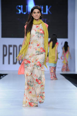 Zara Shahjahan at PFDC Sunsilk Fashion Week 2012 Day 4