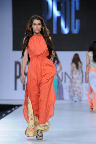 Zara Shahjahan at PFDC Sunsilk Fashion Week 2012 Day 4