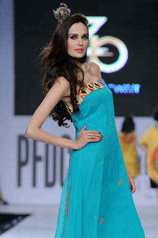 Zonia Anwaar at PFDC Sunsilk Fashion Week 2012