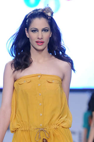 Zonia Anwaar at PFDC Sunsilk Fashion Week 2012
