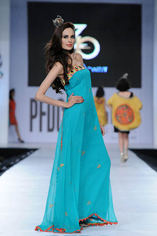 Zonia Anwaar at PFDC Sunsilk Fashion Week 2012 Day 2, PFDC Sunsilk Fashion Week 2012