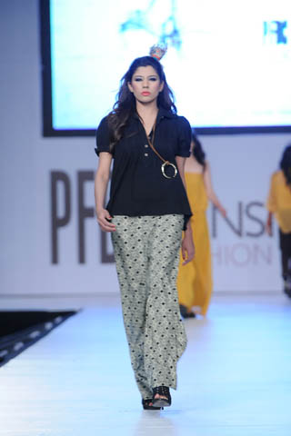 Zonia Anwaar at PFDC Sunsilk Fashion Week 2012 Day 2
