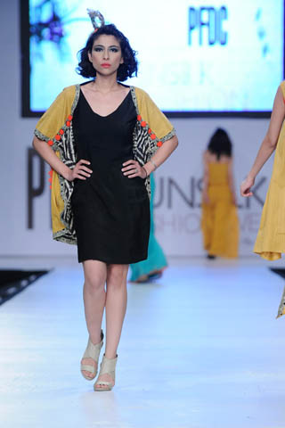 Zonia Anwaar at PFDC Sunsilk Fashion Week 2012 Day 2