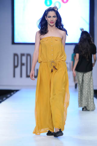 Zonia Anwaar at PFDC Sunsilk Fashion Week 2012 Day 2