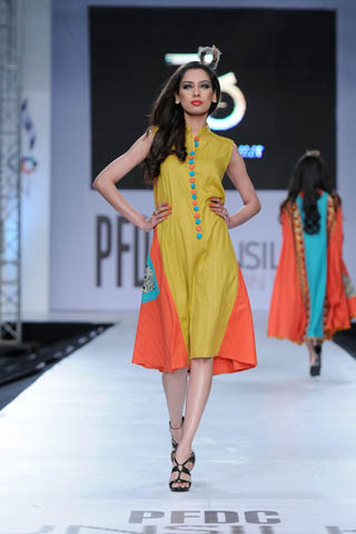 Zonia Anwaar at PFDC Sunsilk Fashion Week 2012 Day 2