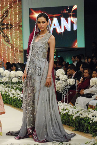 Bina Sultan (BNS) at Pantene Bridal Couture Week 2011