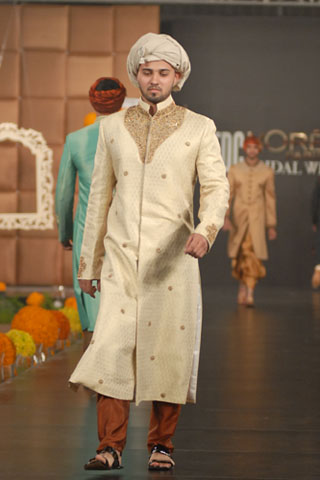 Emraan Rajput at PFDC Bridal Fashion Week 2011