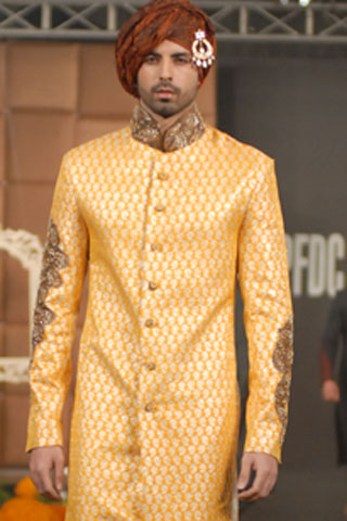 Emraan Rajput at LOreal Paris PFDC Bridal Fashion Week 2011