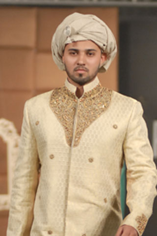 Emraan Rajput at LOreal Paris PFDC Bridal Fashion Week 2011