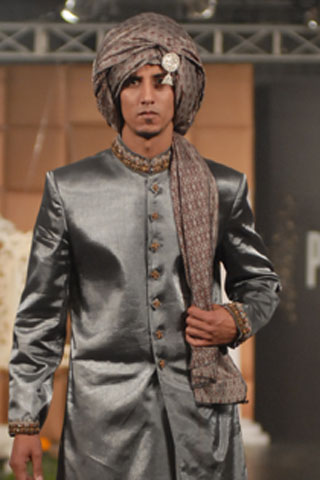 Emraan Rajput at LOreal Paris PFDC Bridal Fashion Week 2011