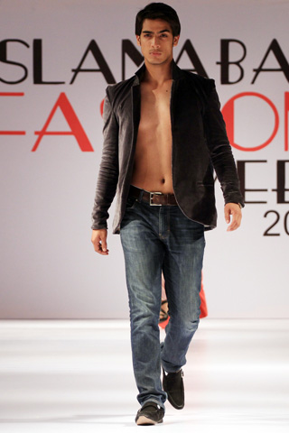 Erum Khan Collection at Islamabad Fashion Week A/W 2012