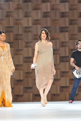 Designer Sana Safinaz -  LSA