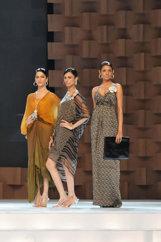 LSA - Designer Sana Safinaz